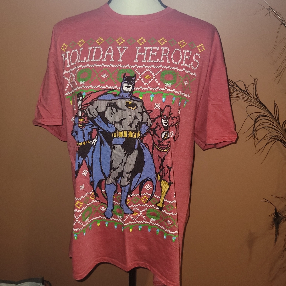 Firm! DC Comics Holiday Heroes Red T-Shirt Xl
